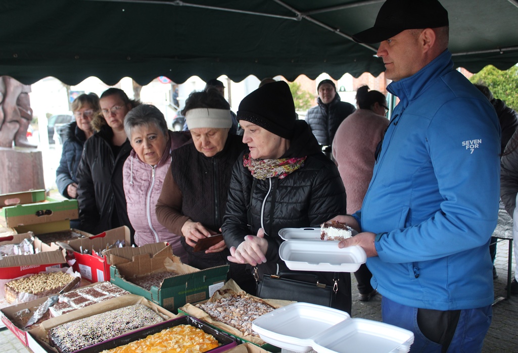 Kiermasz ciast w Cybince przyniósł ponad 10 tys. zł