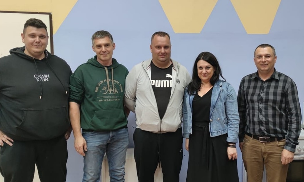 Sołtys A. Zbrożek (z prawej) i rada sołecka Lisowa z burmistrzynią M. Słodownik