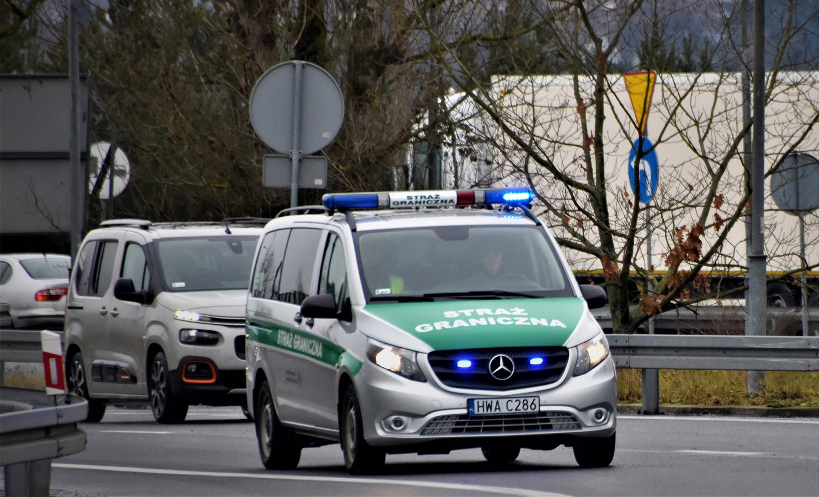 12 cudzoziemców zostało zatrzymanych przez pograniczników