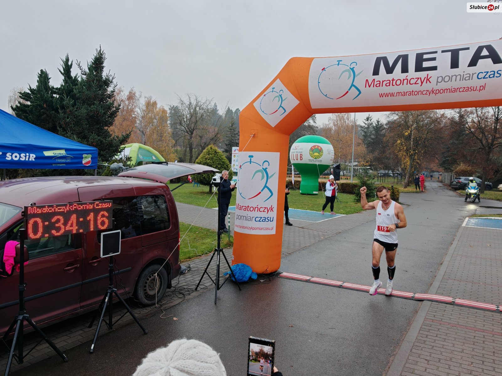 Jako pierwszy linię mety przekroczył Arkadiusz Blacharski