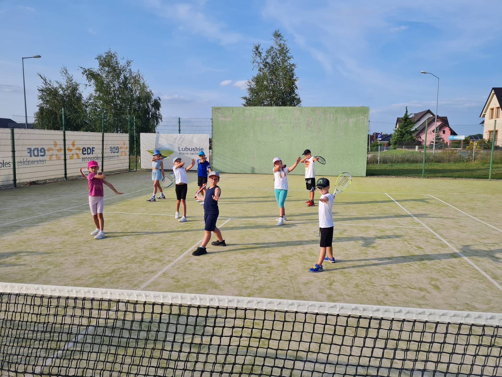 GKT Smecz Gorzyca zaprasza na bezpłatne zajęcia tenisa ziemnego