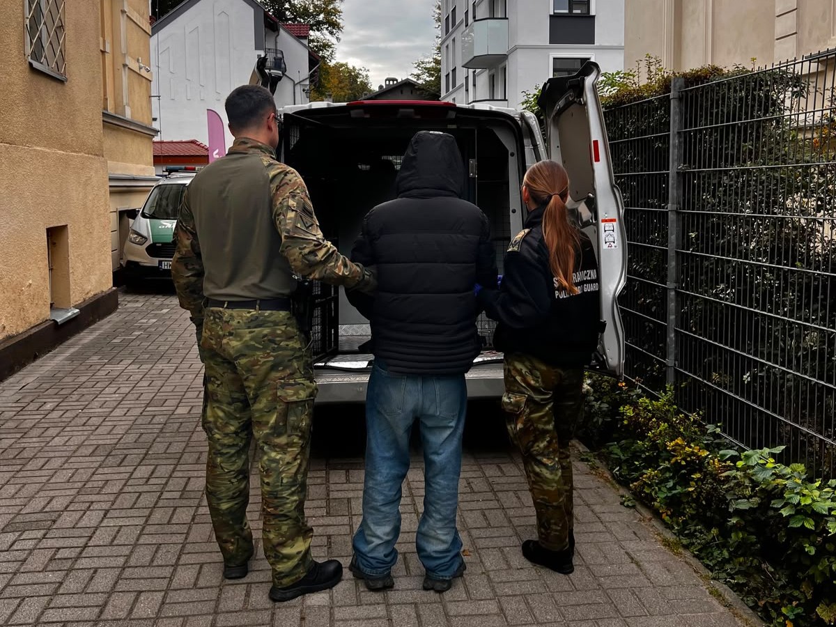 SG zatrzymała w pociągu 20-letnie Pakistańczyka bez dokumentów