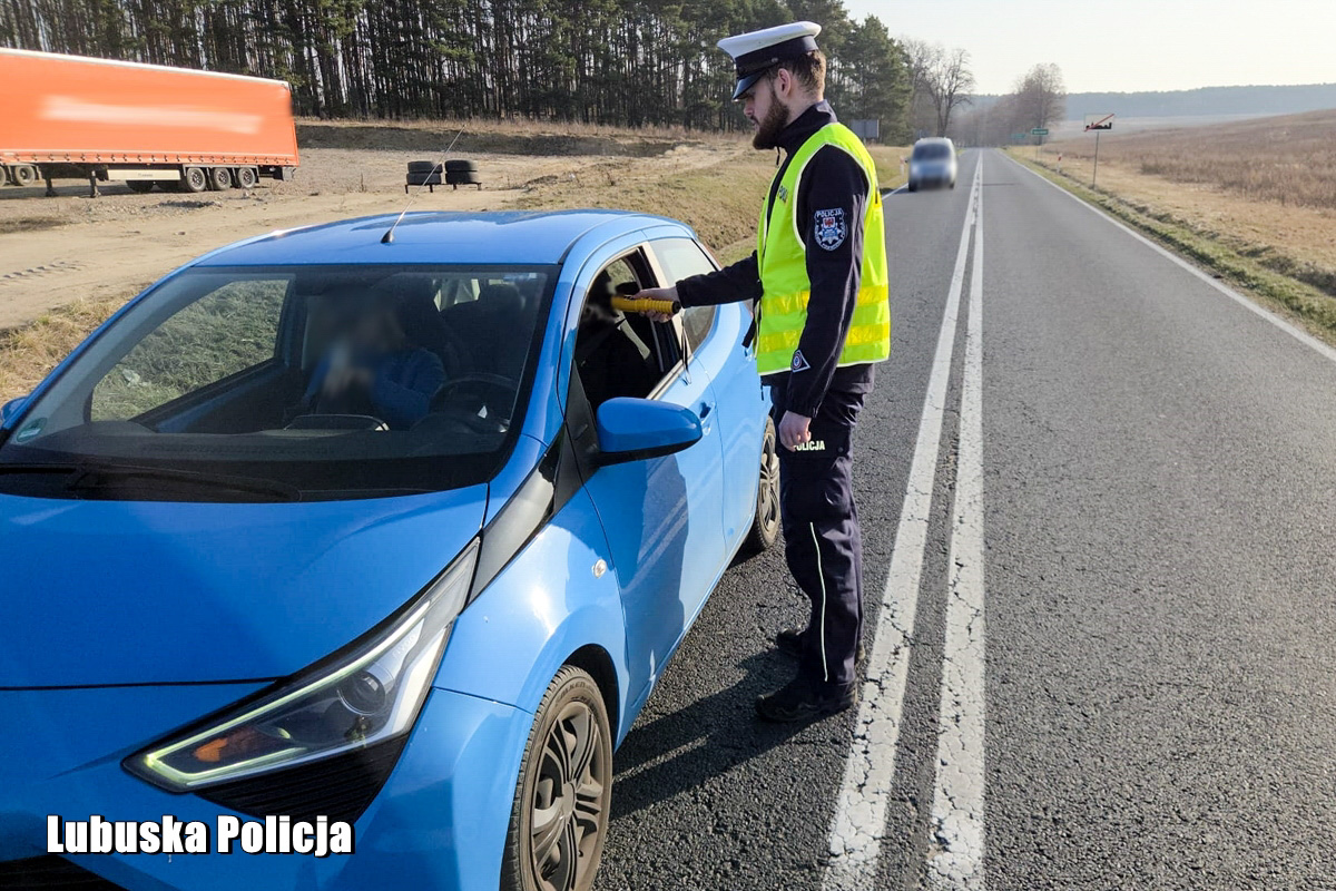 Policjanci ponownie sprawdzali trzeźwość kierowców
