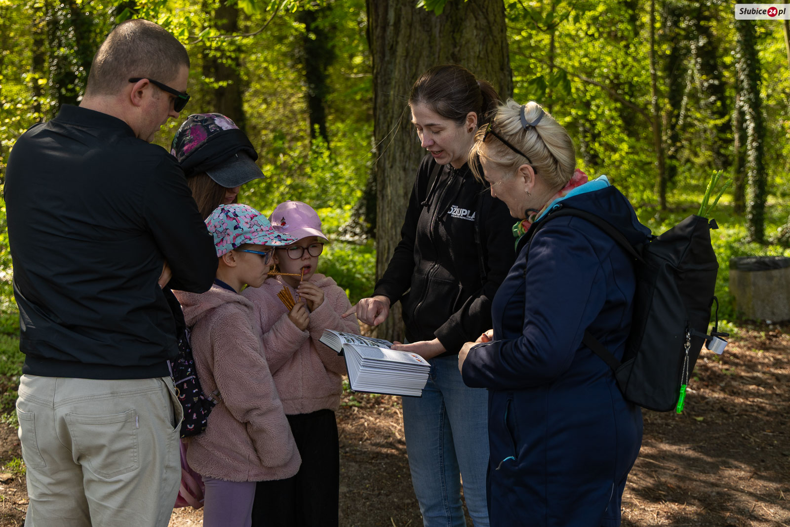 Fundacja Dziupla Inicjatyw Przyrodniczych zaprosiła mieszkańców Słubic na spacer przyrodniczy