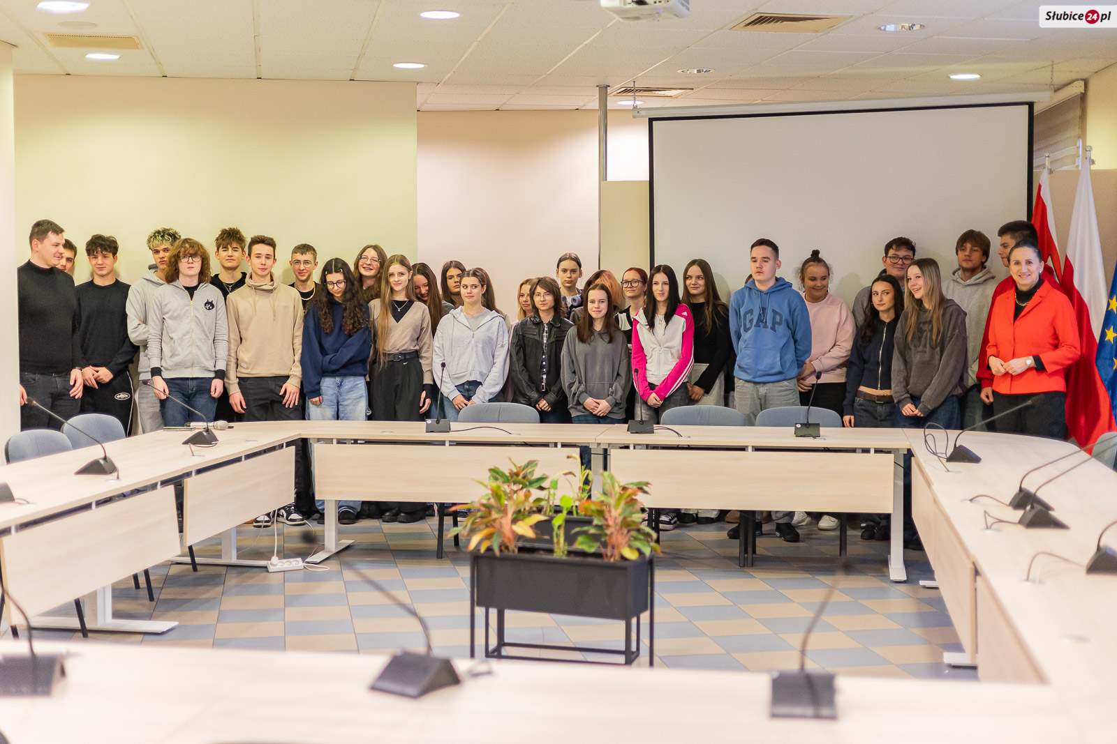 Młodzież wzięła udział w lekcji obywatelskiej w Urzędzie Miejskim w Słubicach