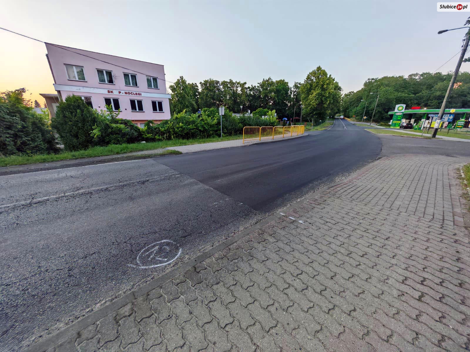 Na wyremontowanej jezdni wciąż brakuje pasów