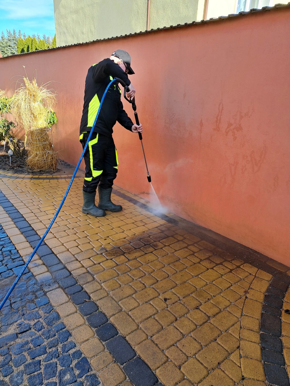 HydroRenova ze Słubic zadba o czystość twojego domu i podwórka