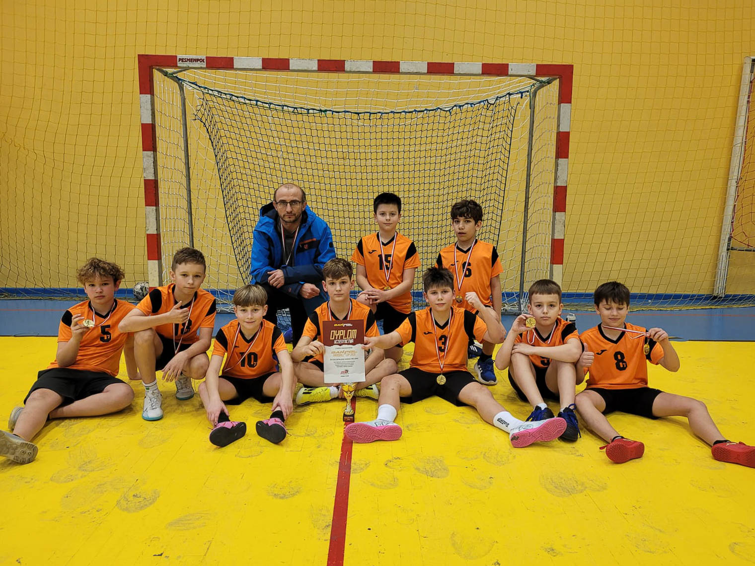 Czwartoklasiści z SP2 najlepsi w Dan-Pol Cup