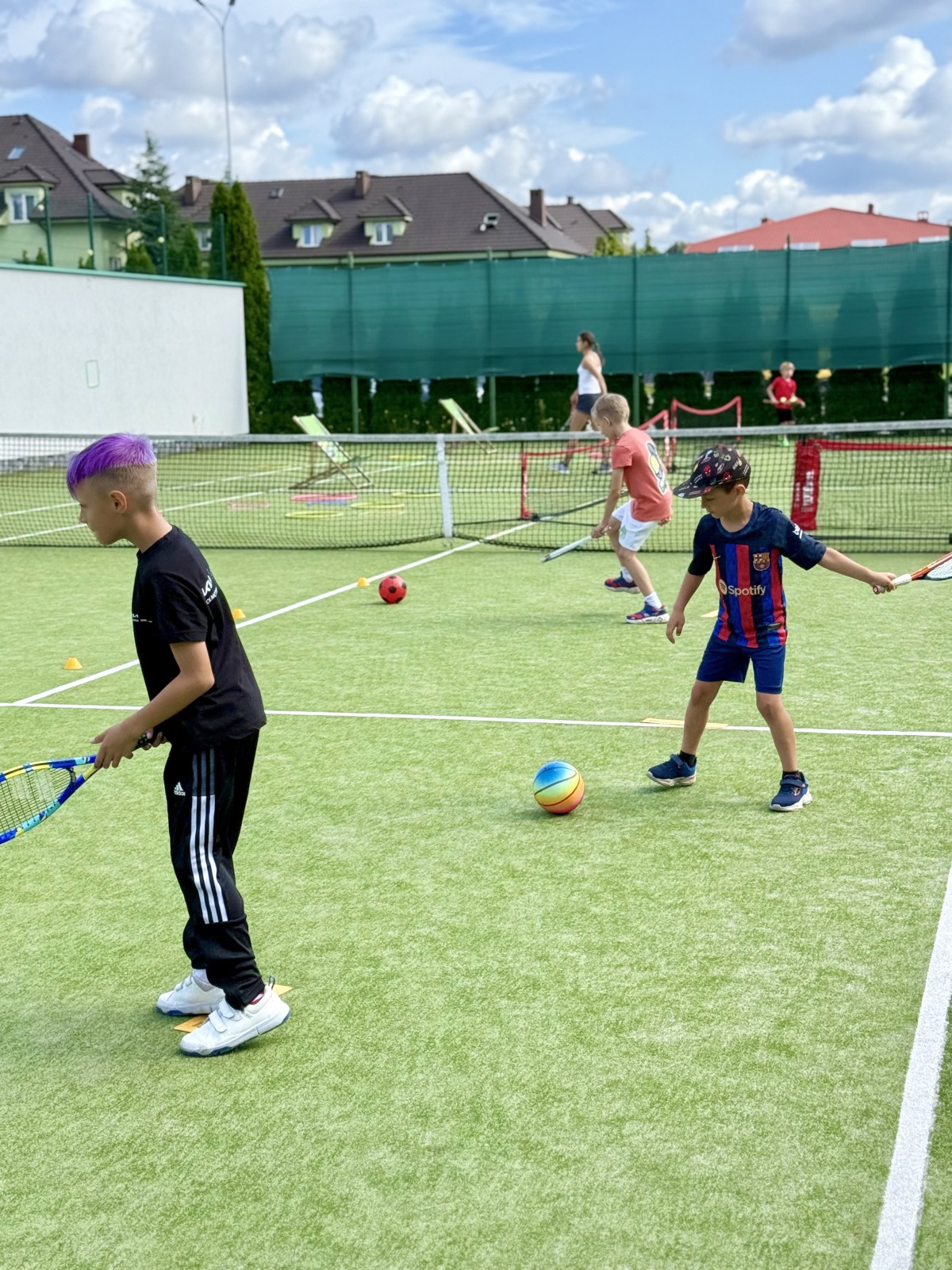 Korty można rezerwować przez aplikację Tenis4U