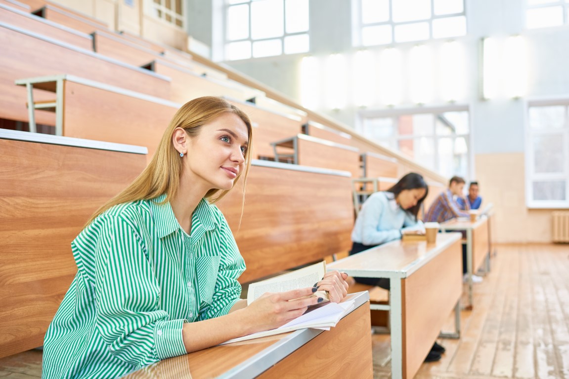 Studia zaoczne we Wrocławiu - sprawdź, jak połączyć naukę, pracę i rozwój zawodowy!